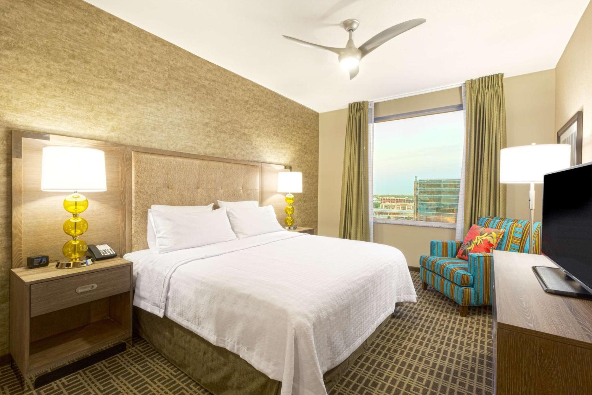 Otel Homewood By Hilton Downtown 3*